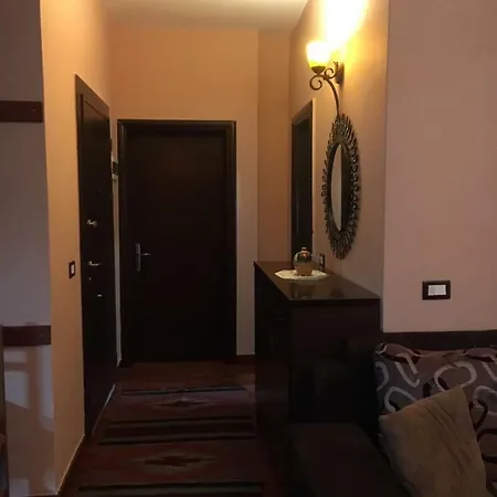 Opari Apartament Apartment