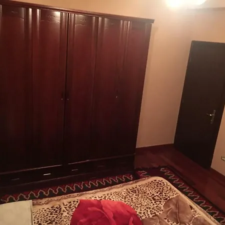 Opari Apartament Apartment